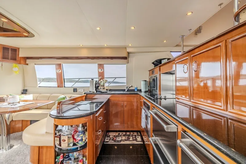 Slide: The Image of Carver Yachts 56 Voyager 2006 - 8695442