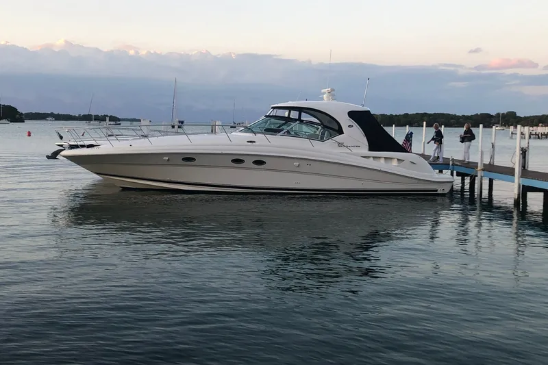The Image of Sea Ray 420 Sundancer 2004 - 8695581