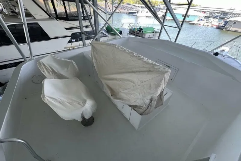 Slide: The Image of Hatteras 53 Convertible 1976 - 8695768