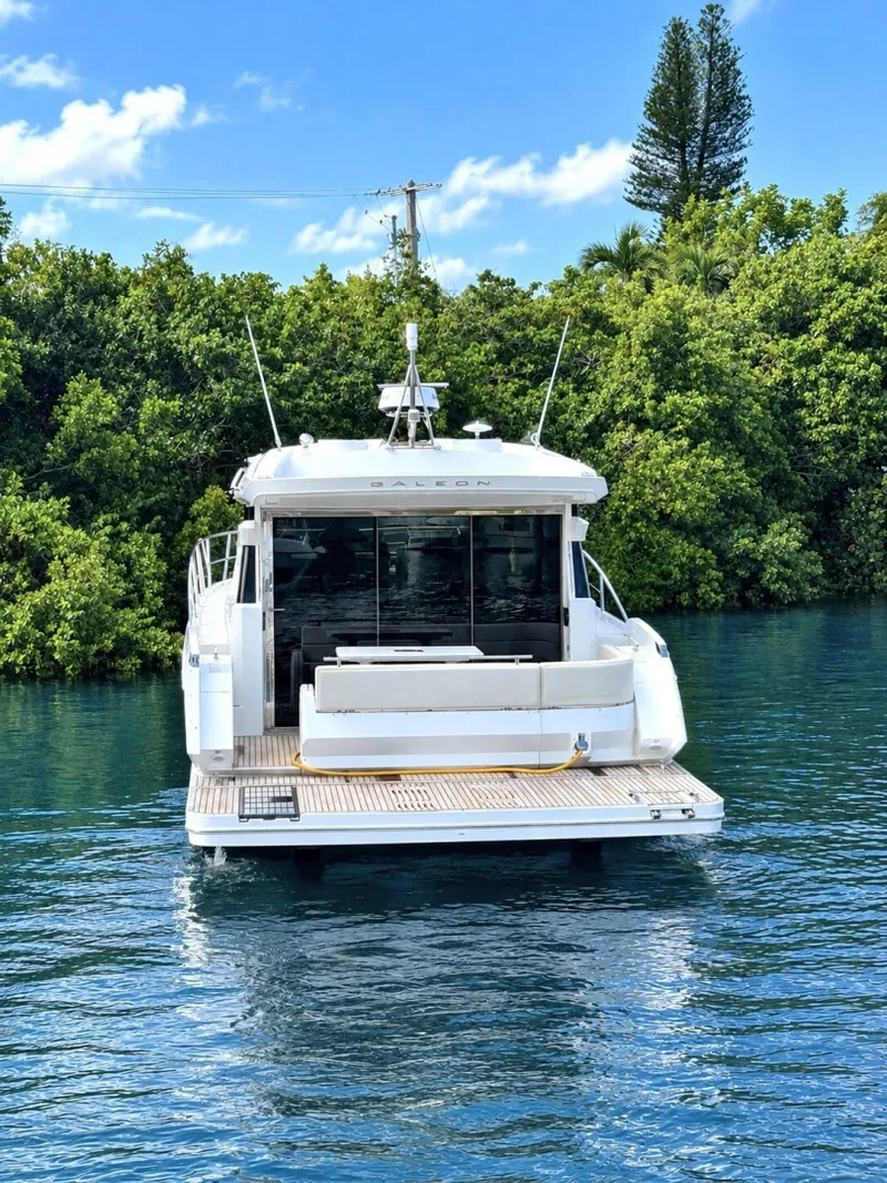 Slide: The Image of Galeon 430 HTC 2018 - 8730317