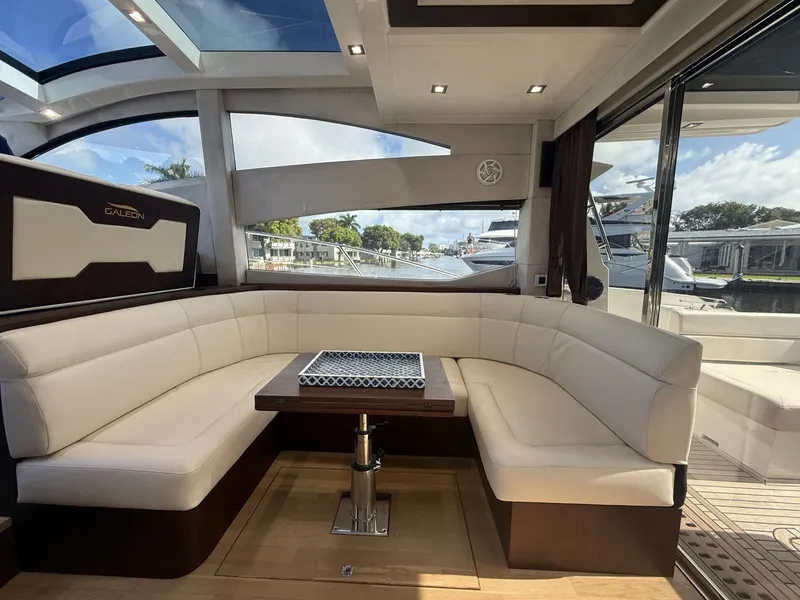 Slide: The Image of Galeon 430 HTC 2018 - 8730336