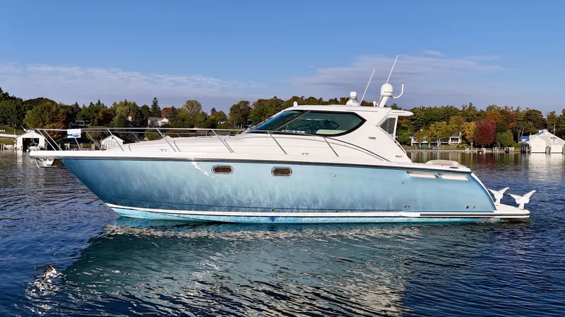 Slide: The Image of Tiara 4300 Sovran 2006 - 8730545