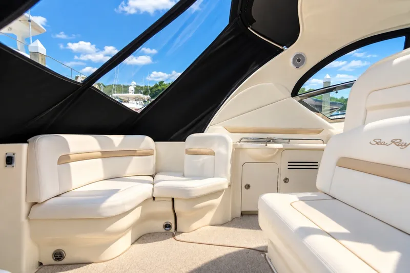 Slide: The Image of Sea Ray 390 Sundancer 2010 - 8730790