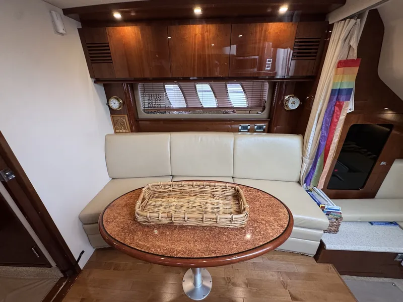 Slide: The Image of Sea Ray 390 Sundancer 2010 - 8730805