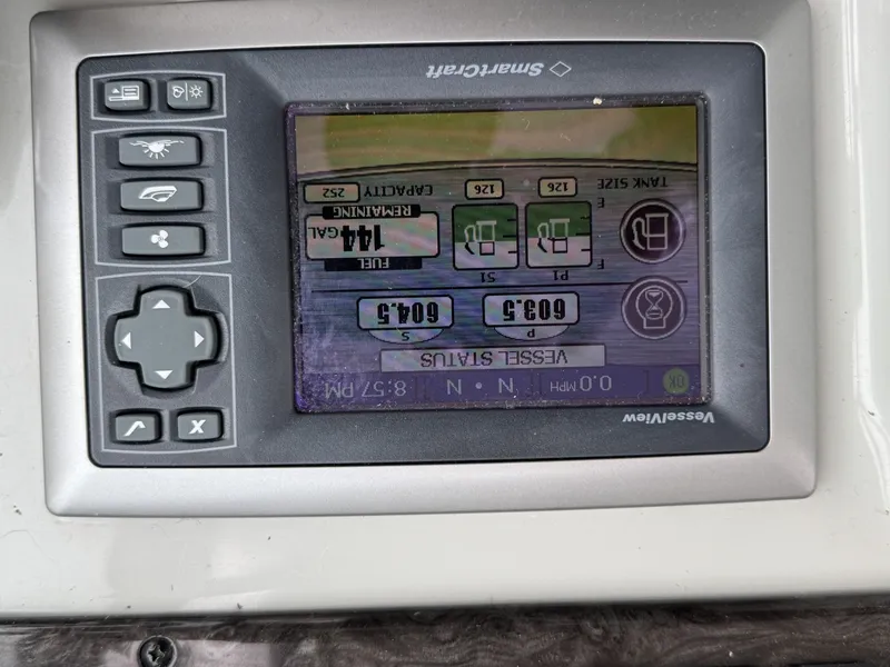 Slide: The Image of Sea Ray 390 Sundancer 2010 - 8730801