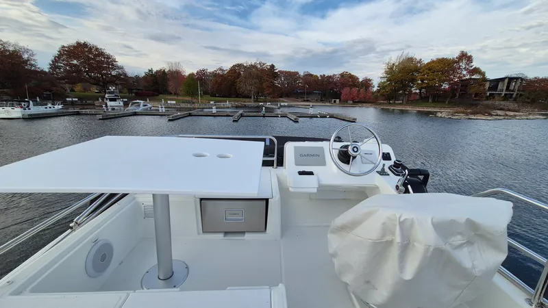 Slide: The Image of 2024 Beneteau  Antares 11 Fly - 8739077