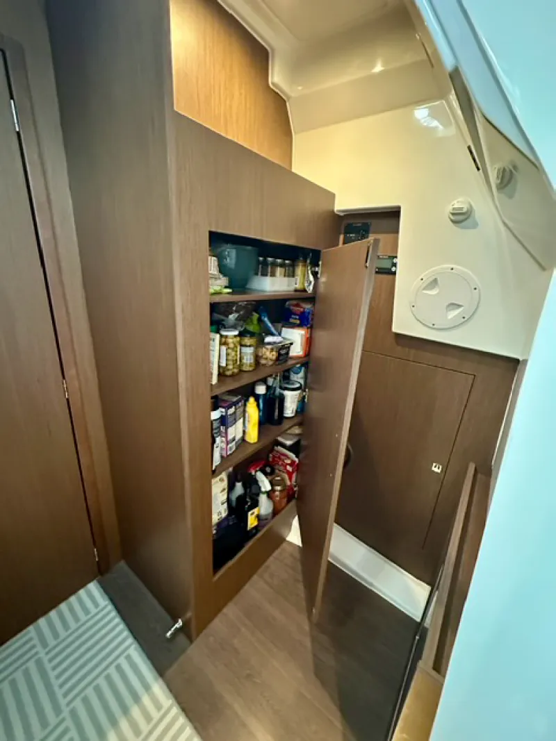 Slide: The Image of 2024 Beneteau  Antares 11 Fly - 8739069