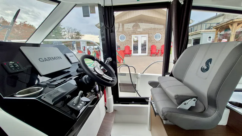 Slide: The Image of 2024 Beneteau  Antares 11 Fly - 8739060