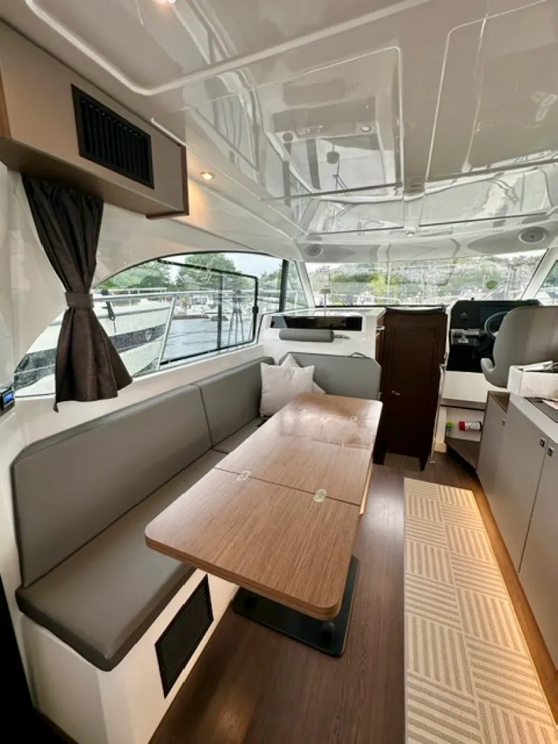 Slide: The Image of 2024 Beneteau  Antares 11 Fly - 8739056
