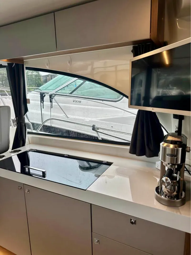 Slide: The Image of 2024 Beneteau  Antares 11 Fly - 8739057