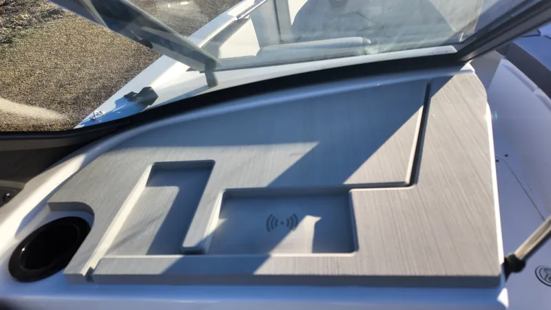 Slide: The Image of Yamaha SX220 2025 - 10