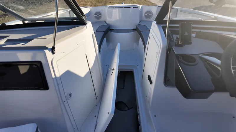 Slide: The Image of Yamaha SX220 2025 - 12