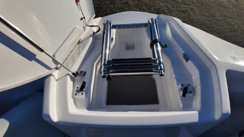 Slide: The Image of Yamaha SX220 2025 - 17