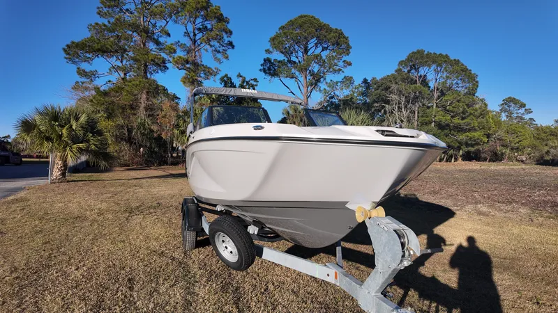 Slide: The Image of Yamaha SX220 2025 - 18