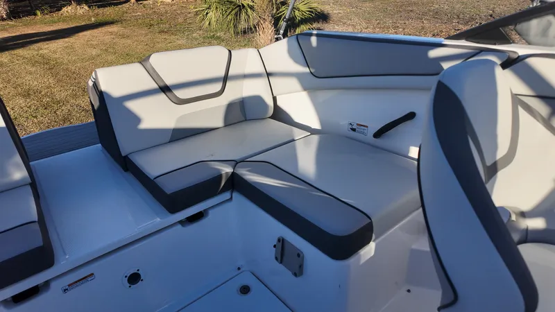 Slide: The Image of Yamaha SX220 2025 - 6