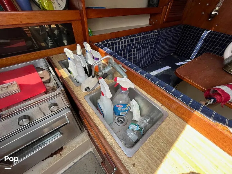 Slide: The Image of Catalina 30 Tall Rig 1984 - 10839317