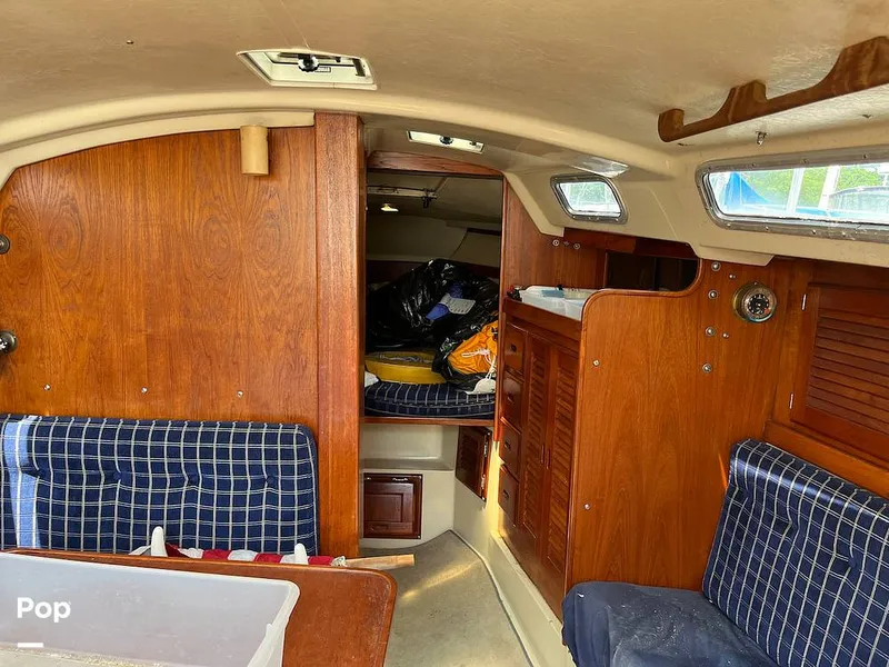 Slide: The Image of Catalina 30 Tall Rig 1984 - 10839350