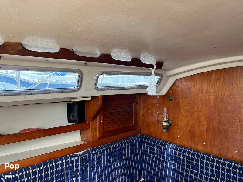 Slide: The Image of Catalina 30 Tall Rig 1984 - 10839355
