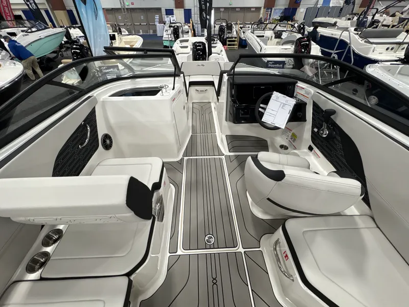 Slide: The Image of Sea Ray SPX 210 Outboard 2026 - 14