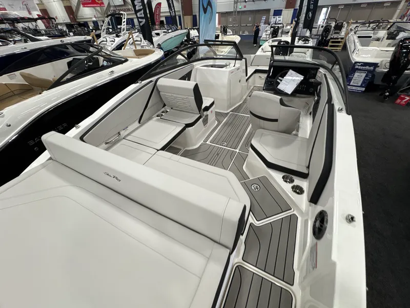 Slide: The Image of Sea Ray SPX 210 Outboard 2026 - 8