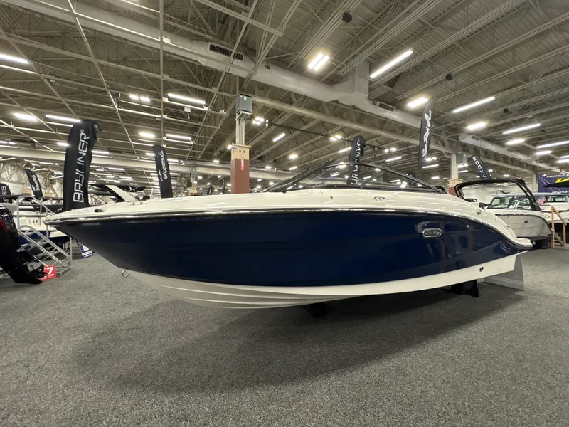 Slide: The Image of Sea Ray SPX 210 Outboard 2026 - 1