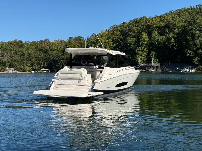 Slide: The Image of Regal 36 GRAND COUPE 2021 - 12