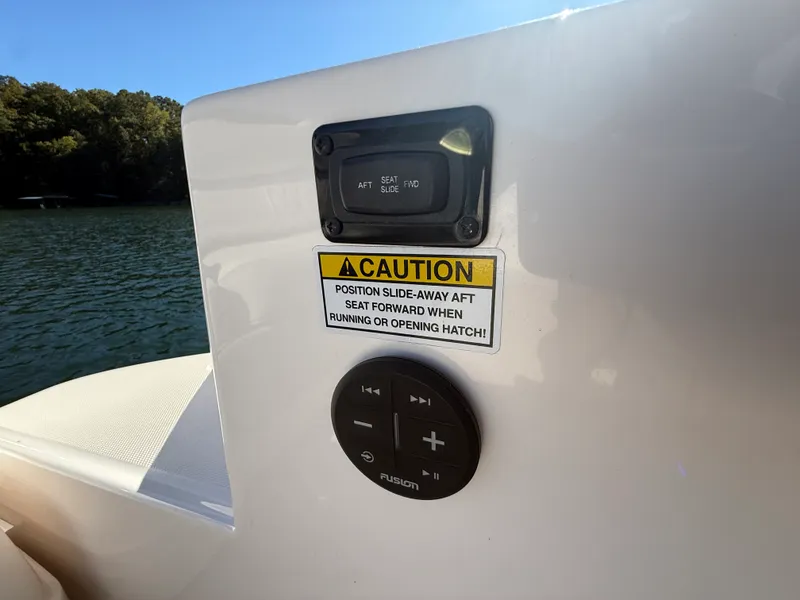 Slide: The Image of Regal 36 GRAND COUPE 2021 - 24