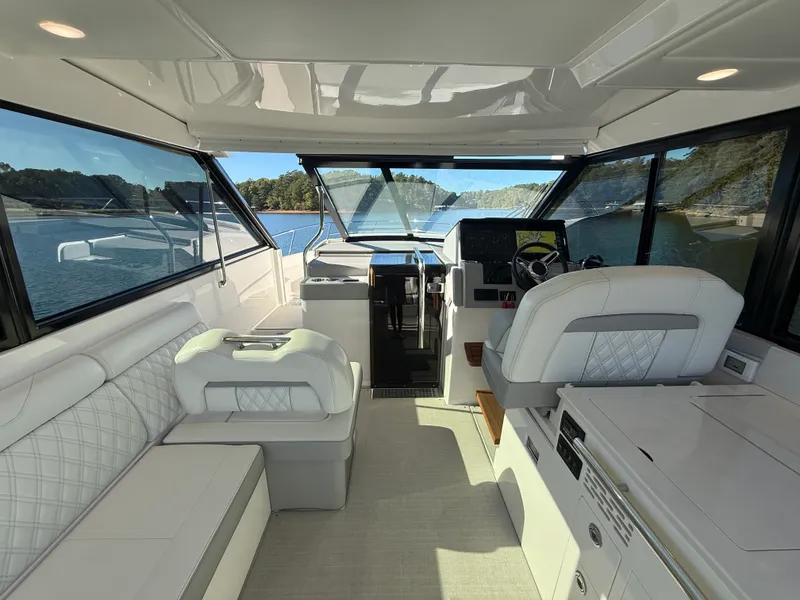 Slide: The Image of Regal 36 GRAND COUPE 2021 - 37