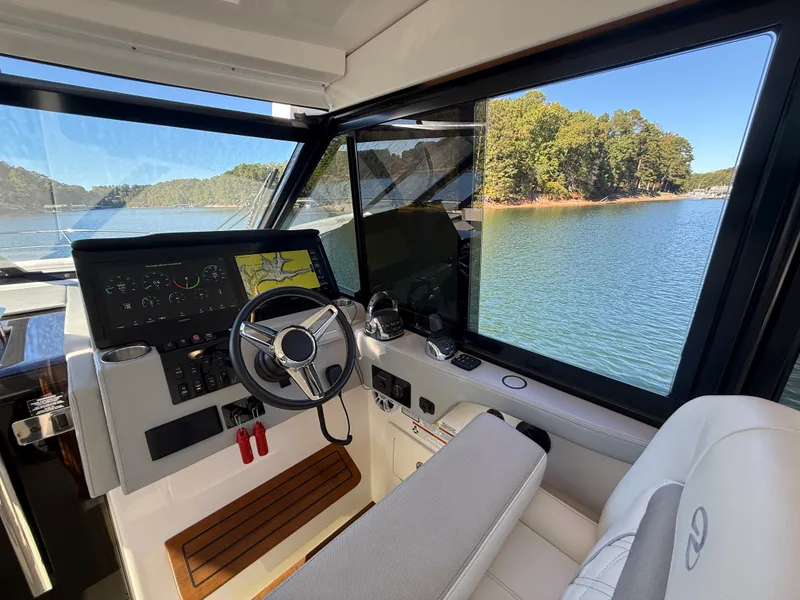 Slide: The Image of Regal 36 GRAND COUPE 2021 - 42