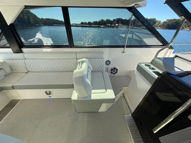 Slide: The Image of Regal 36 GRAND COUPE 2021 - 46