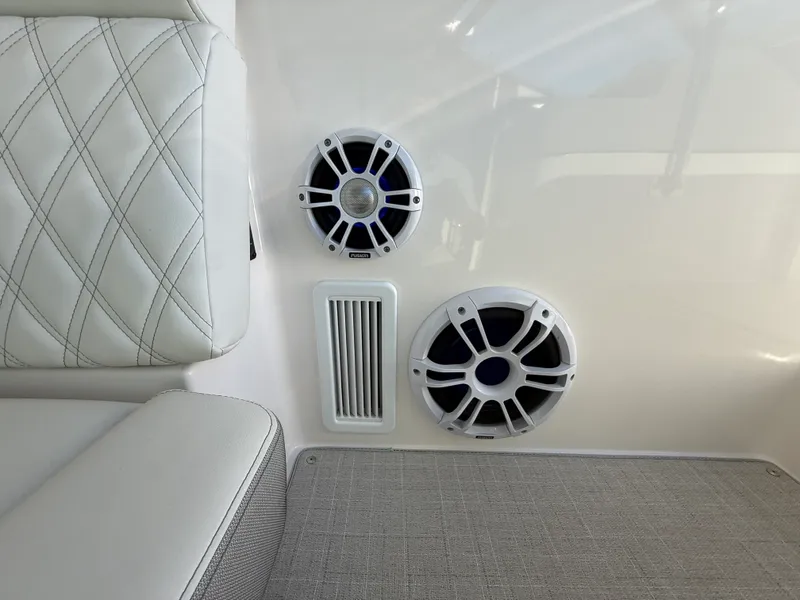 Slide: The Image of Regal 36 GRAND COUPE 2021 - 47