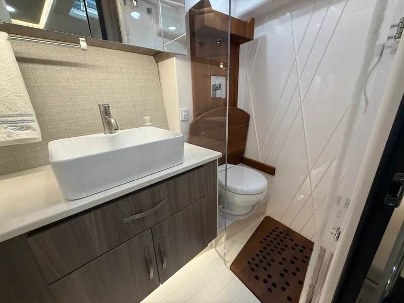 Slide: The Image of Regal 36 GRAND COUPE 2021 - 75