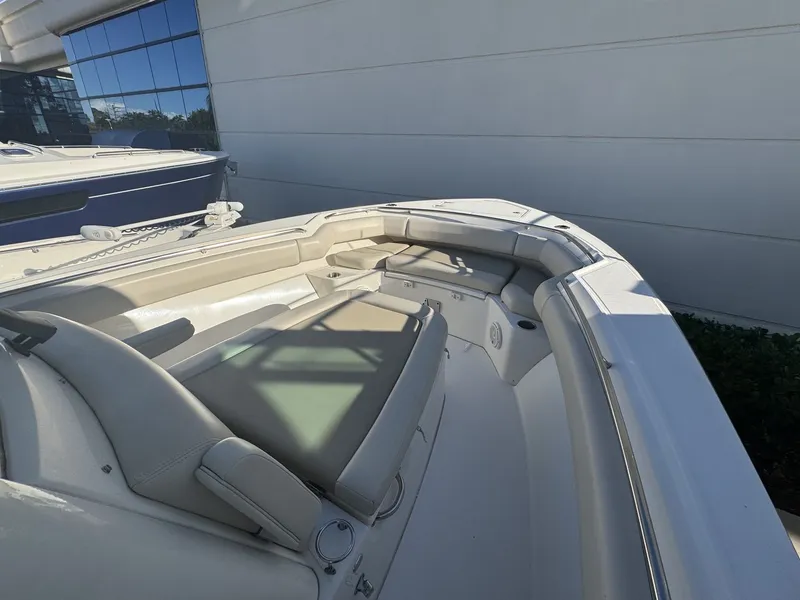 Slide: The Image of Boston Whaler 280 OUTRAGE 2021 - 25