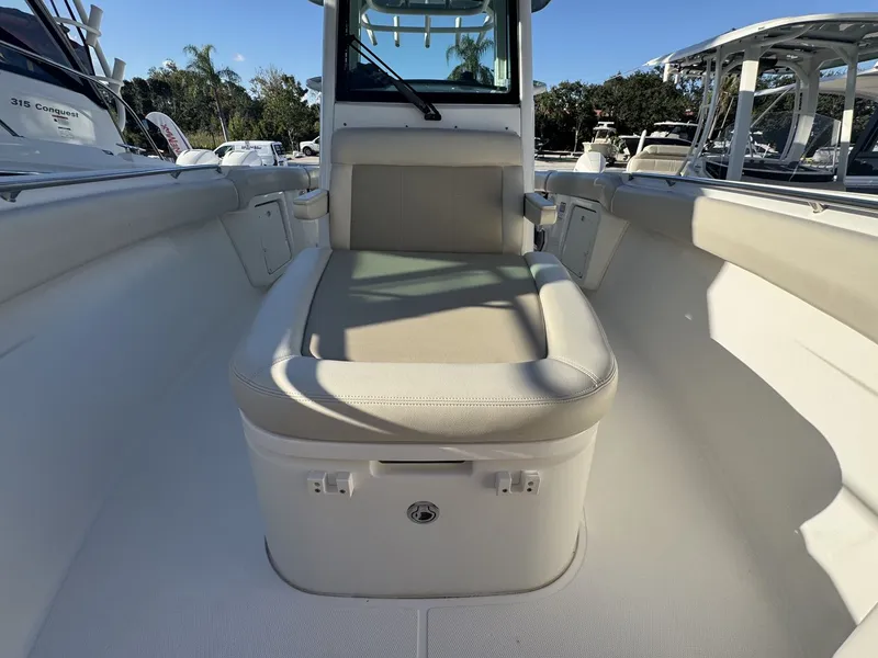 Slide: The Image of Boston Whaler 280 OUTRAGE 2021 - 27