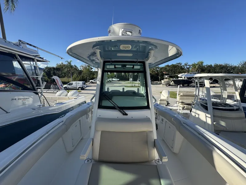 Slide: The Image of Boston Whaler 280 OUTRAGE 2021 - 28