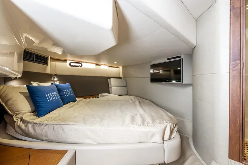 Slide: The Image of Sea Ray 470 Sundancer 2015 - 32