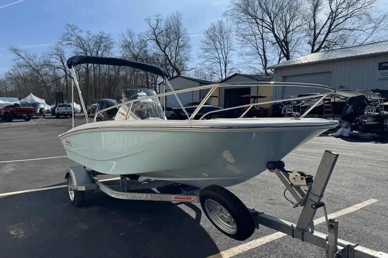 Slide: The Image of Boston Whaler 130 Super Sport 2025 - 2