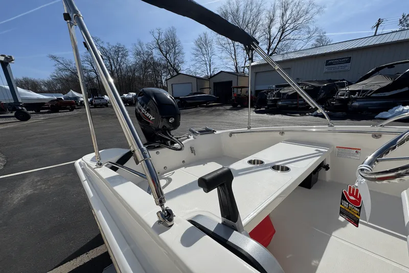 Slide: The Image of Boston Whaler 130 Super Sport 2025 - 4