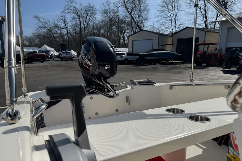 Slide: The Image of Boston Whaler 130 Super Sport 2025 - 5