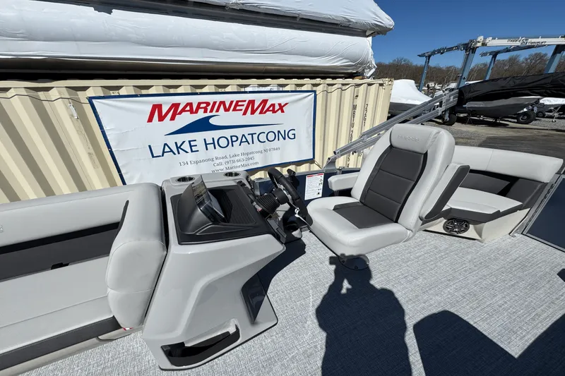 Slide: The Image of Harris Cruiser 190 2025 - 10