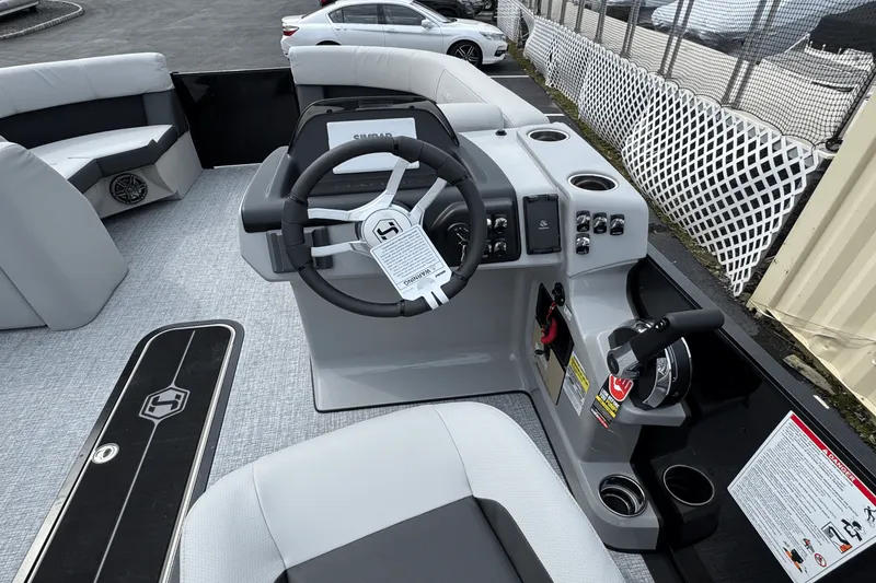 Slide: The Image of Harris 210 Cruiser 2025 - 16