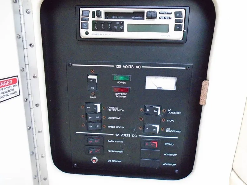 Slide: The Image of Sea Ray 260 Sundancer 2000 - 10651378