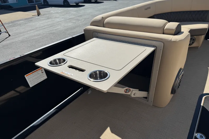 Slide: The Image of Harris 250 Sunliner 2025 - 12