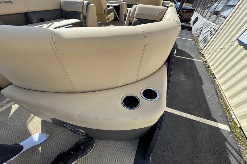 Slide: The Image of Harris 250 Sunliner 2025 - 20