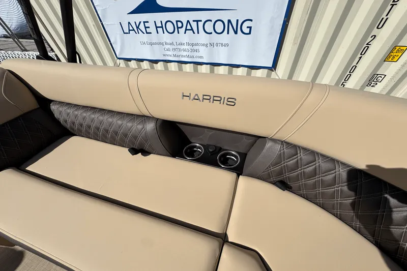 Slide: The Image of Harris 250 Sunliner 2025 - 8