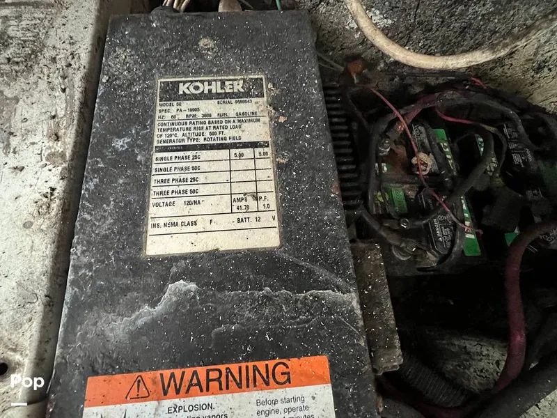 Slide: The Image of Rinker Fiesta Vee 340 2000 - 15800552