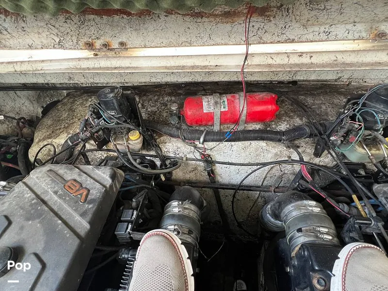 Slide: The Image of Rinker Fiesta Vee 340 2000 - 15800546