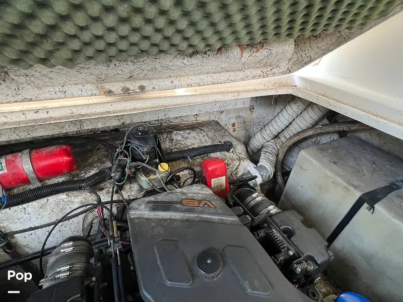 Slide: The Image of Rinker Fiesta Vee 340 2000 - 15800547