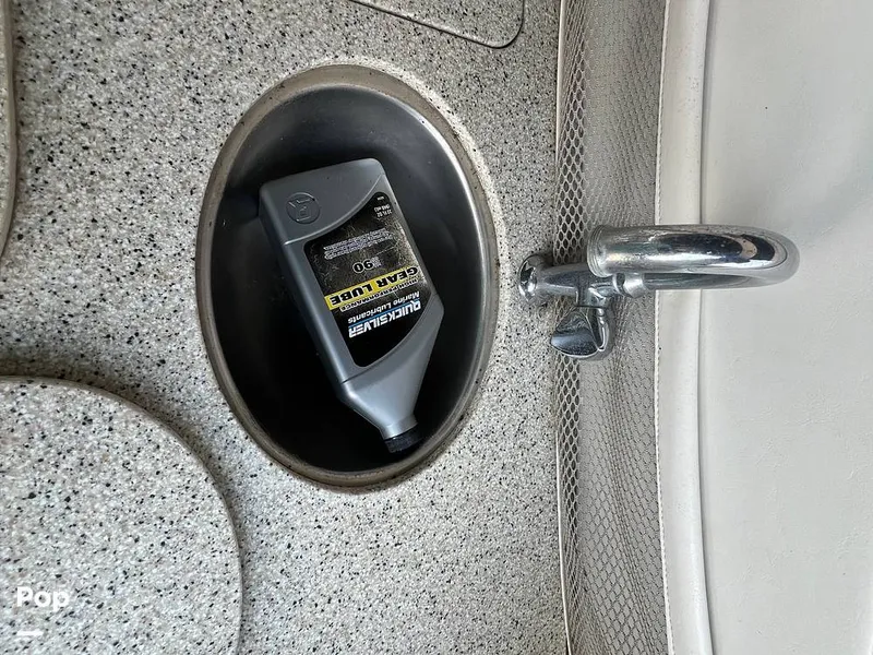 Slide: The Image of Rinker Fiesta Vee 340 2000 - 15800564