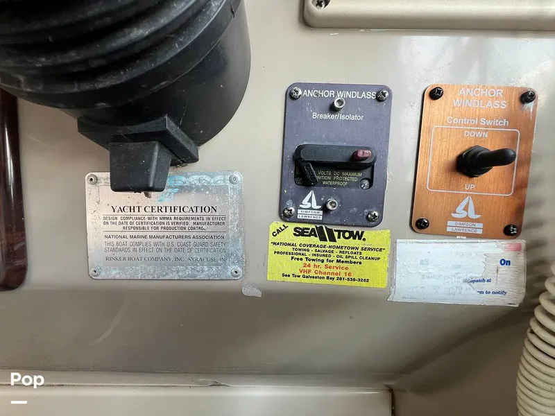 Slide: The Image of Rinker Fiesta Vee 340 2000 - 15800576